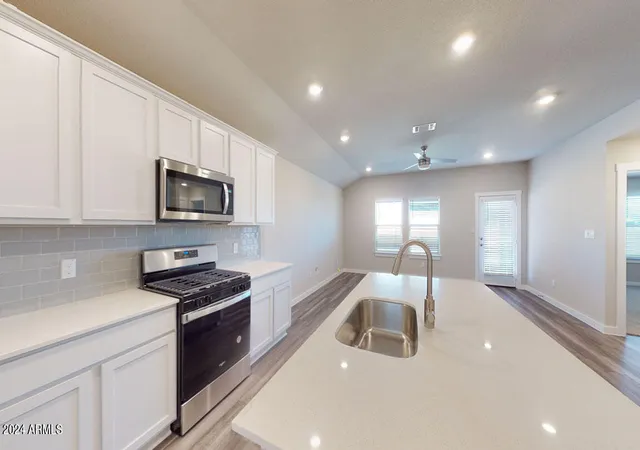 4th image of 2824 W Sable Ave, Apache Junction, AZ 85120 | MLS# 7060622