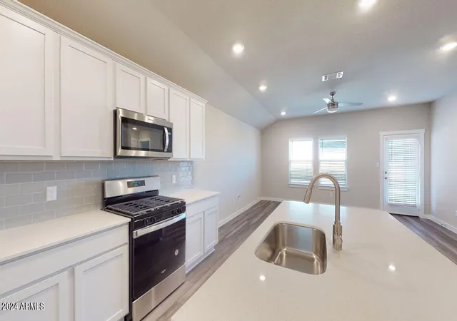 5th image of 2824 W Sable Ave, Apache Junction, AZ 85120 | MLS# 7060622