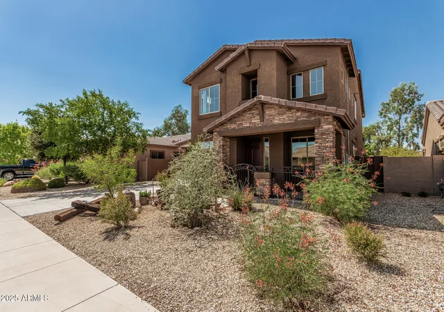 Photo 2 of Sale Pending at 18152 W Paradise Ln, Surprise, AZ 85388 | MLS# 7060703 | Listing updated on 2026-08-14