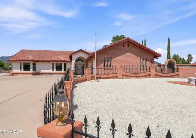 Photo 3 of Sale Pending at 1163 Exeter Dr, Sierra Vista, AZ 85635 | MLS# 7060898 | Listing updated on 2026-09-12