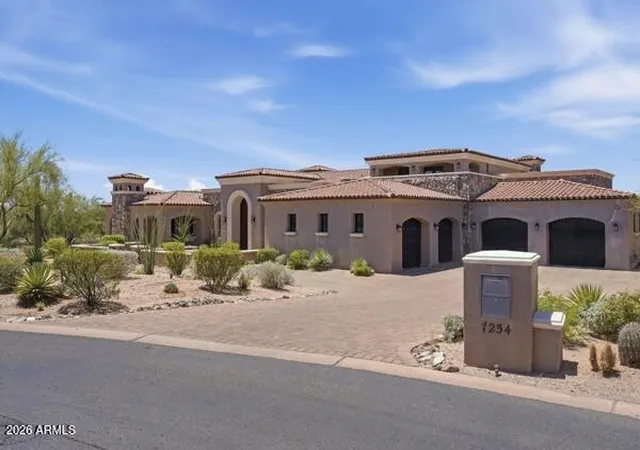Photo 4 of Single family home for sale at 7254 E Sonoran Trl, Scottsdale, AZ 85266 | MLS# 7060718 | Listing updated on 2026-08-11