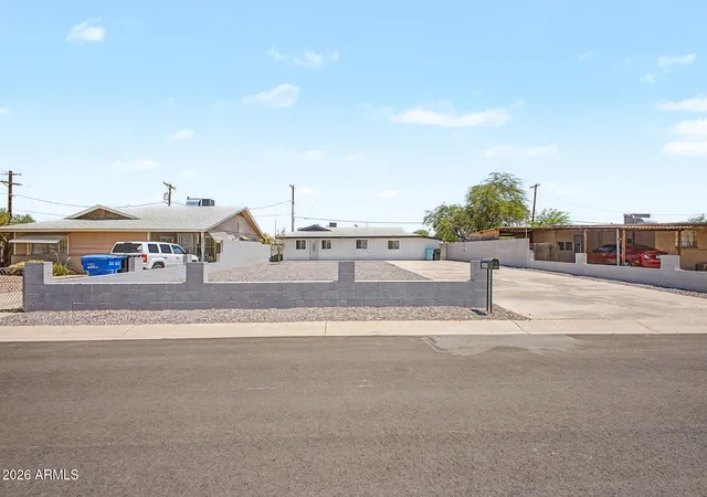 1st image of 4805 S 35th Dr, Phoenix, AZ 85041 | MLS# 7062510