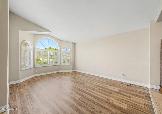 2nd image of 5721 W Mariposa Grande Ln, Glendale, AZ 85310 | MLS# 7061725