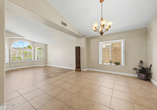 5th image of 5721 W Mariposa Grande Ln, Glendale, AZ 85310 | MLS# 7061725