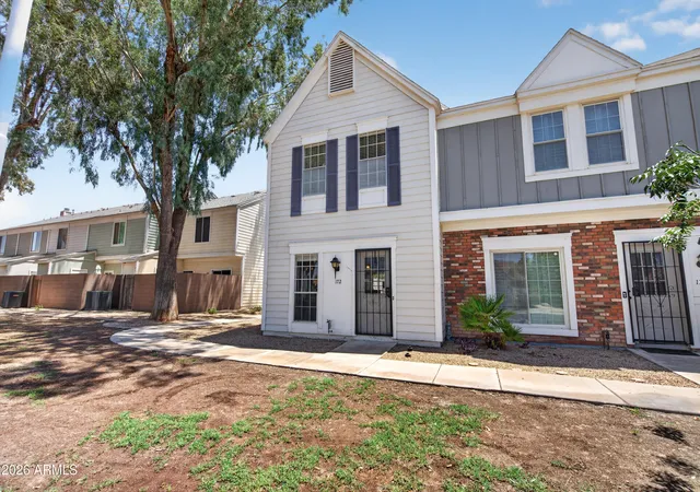 Listing Photo 1 - Condo for sale in building located at 1600 N Saba St, Chandler, AZ 85225 - Unit #172