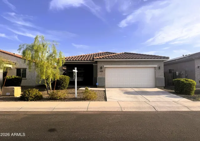 Photo 1 of Sale Pending at 2764 E Sequoia Dr, Phoenix, AZ 85050 | MLS# 7060977 | Listing updated on 2026-09-18