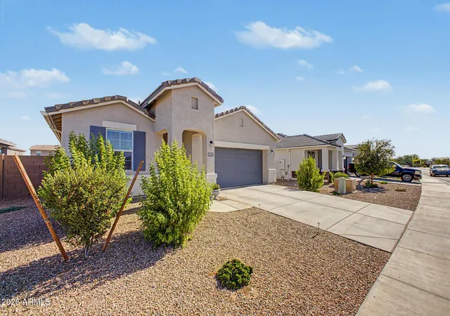 Photo 4 of Single family home for sale at 40983 W Sunland Dr, Maricopa, AZ 85138 | MLS# 7060833 | Listing updated on 2026-10-25