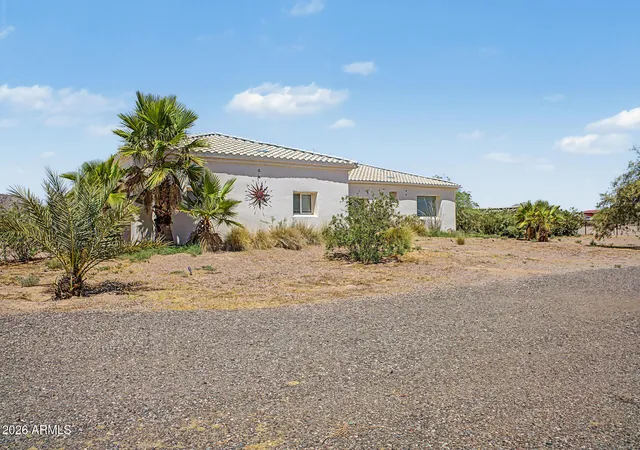 Photo 3 of Single family home for sale at 8716 N Thunderbird Rd, Maricopa, AZ 85139 | MLS# 7061930 | Listing updated on 2026-10-01