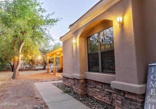 Photo 3 of Single family home for sale at 11810 S 43rd Avenue, Laveen, AZ 85339 | MLS# 7061222 | Listing updated on 2026-09-20