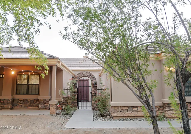 Photo 3 of Single family home for sale at 11810 S 43rd Avenue, Laveen, AZ 85339 | MLS# 7061222 | Listing updated on 2026-09-20