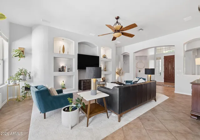 Photo 3 of Single family home for sale at 2989 E Comstock Dr, Gilbert, AZ 85296 | MLS# 7061072 | Listing updated on 2026-09-16