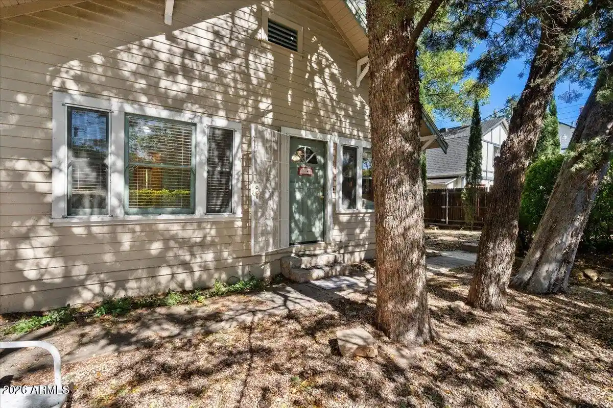 Photo 1 of Sale Pending at 212 W Aubrey St, Prescott, AZ 86303 | MLS# 7095278 | Listing updated on 2026-10-21