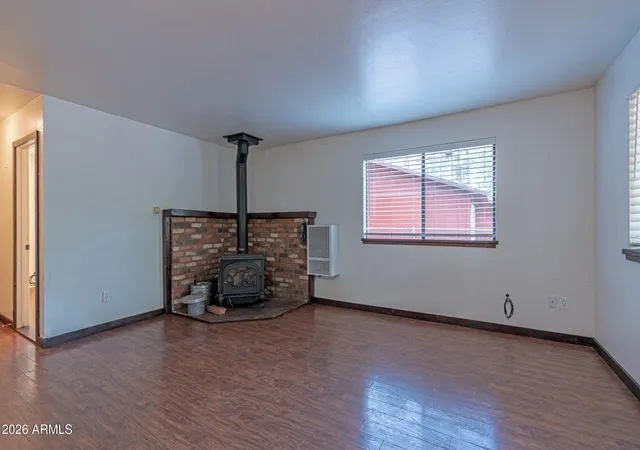 Photo 2 of Single family home for sale at 1709 E Gobbler Peak Ln, Pinetop, AZ 85935 | MLS# 7061122 | Listing updated on 2026-08-11