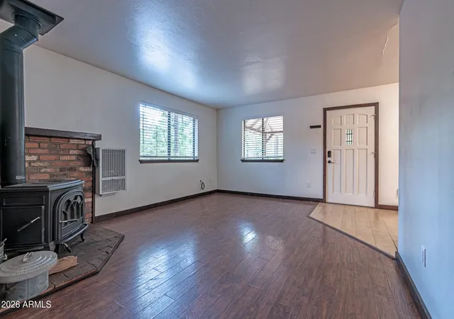 Photo 4 of Single family home for sale at 1709 E Gobbler Peak Ln, Pinetop, AZ 85935 | MLS# 7061122 | Listing updated on 2026-08-11