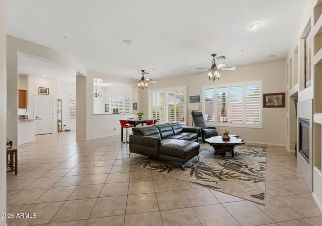 4th image of 41812 N Iron Horse Ct, Anthem, AZ 85086 | MLS# 7061540