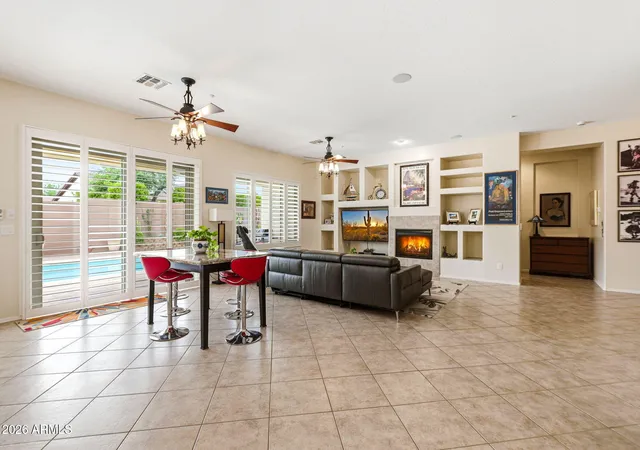 5th image of 41812 N Iron Horse Ct, Anthem, AZ 85086 | MLS# 7061540
