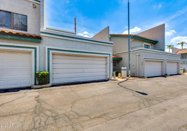 3rd image of 8611 N 67Th Dr, Peoria, AZ 85345 | MLS# 7061176