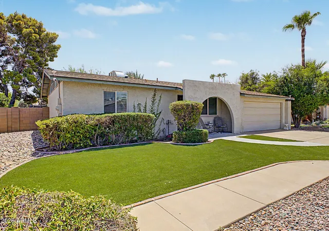 2nd image of 2431 W Via Rialto Cir, Mesa, AZ 85202 | MLS# 7062781