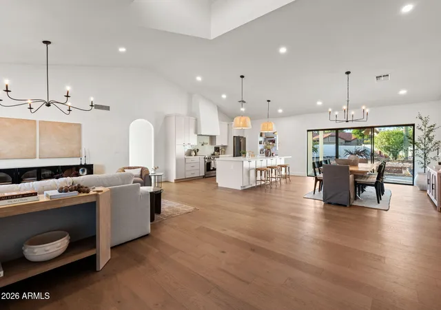 4th image of 10572 E Bella Vista Dr, Scottsdale, AZ 85258 | MLS# 7061224
