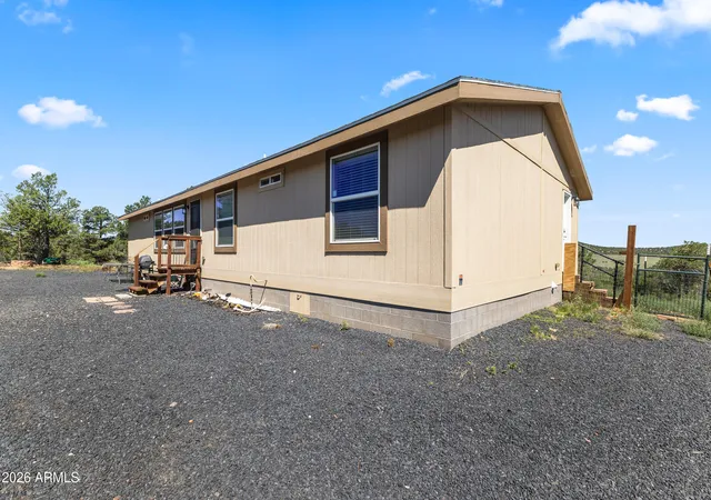 1st image of 65 Acr 3199, Vernon, AZ 85940 | MLS# 7061238