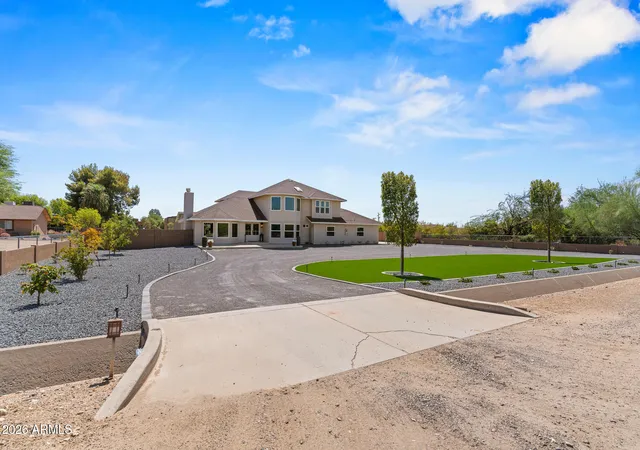 Photo 3 of Single family home for sale at 7031 N Perryville Rd, Waddell, AZ 85355 | MLS# 7061393 | Listing updated on 2026-08-30
