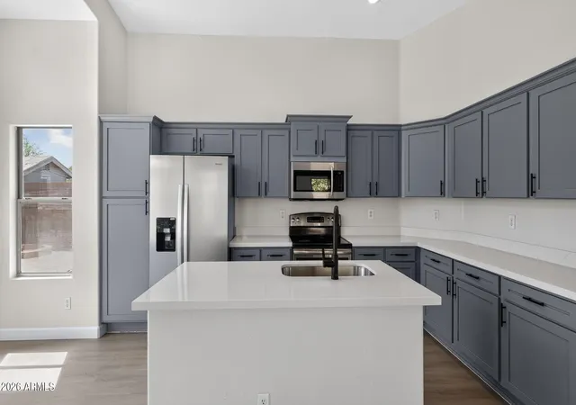 Photo 4 of Single family home for sale at 6541 W Cocopah St, Phoenix, AZ 85043 | MLS# 7062363 | Listing updated on 2026-10-14