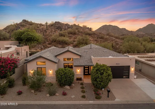 Photo 3 of Sale Pending at 9024 N 28th Street, Phoenix, AZ 85028 | MLS# 7061285 | Listing updated on 2026-09-23