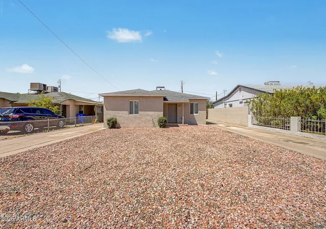 2nd image of 1926 E Willetta St, Phoenix, AZ 85006 | MLS# 7063285