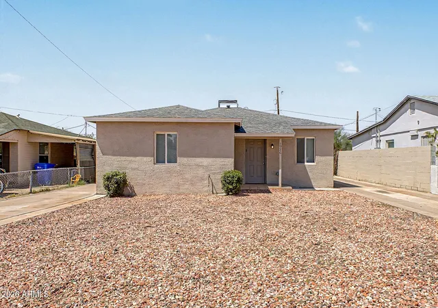 3rd image of 1926 E Willetta St, Phoenix, AZ 85006 | MLS# 7063285
