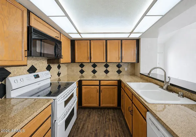 4th image of 1529 S River Dr, Tempe, AZ 85281 | MLS# 7068621