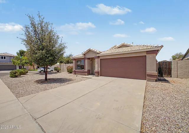 3rd image of 3866 S Joshua Tree Ln, Gilbert, AZ 85297 | MLS# 7061387