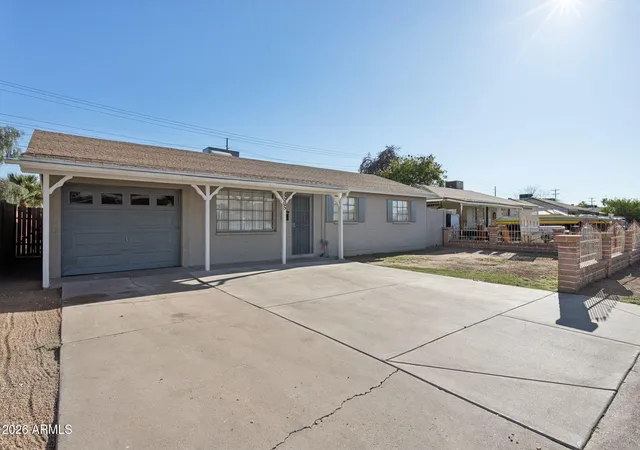 Photo 2 of Sale Pending at 4505 W Crittenden Ln, Phoenix, AZ 85031 | MLS# 7061362 | Listing updated on 2026-09-12