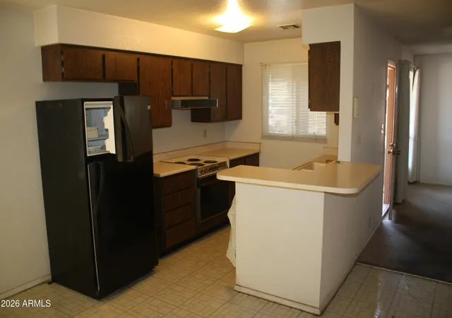 3rd image of 501 W Hogh Dr #4, Phoenix, AZ 85027 | MLS# 7061767
