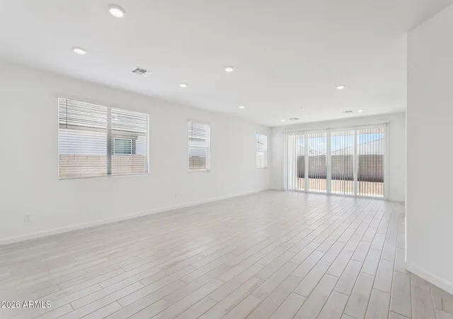 4th image of 27465 N 69Th Ln, Peoria, AZ 85383 | MLS# 7061416