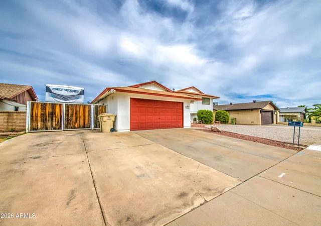 3rd image of 15613 N 57Th Dr, Glendale, AZ 85306 | MLS# 7068402