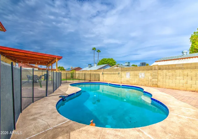 54th image of 15613 N 57th Dr, Glendale, AZ 85306 | MLS# 7068402