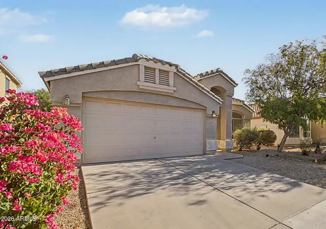Photo 3 of Single family home for sale at 40367 W Robbins Dr, Maricopa, AZ 85138 | MLS# 7061544 | Listing updated on 2026-09-13