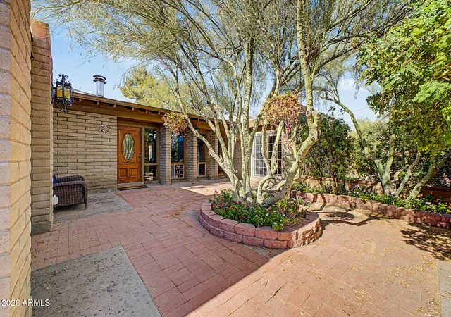 Photo 1 of Sale Pending at 6510 E Dixileta Dr, Cave Creek, AZ 85331 | MLS# 7061581 | Listing updated on 2026-10-23