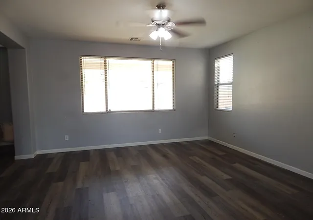 3rd image of 17462 W Banff Ln, Surprise, AZ 85388 | MLS# 7061584