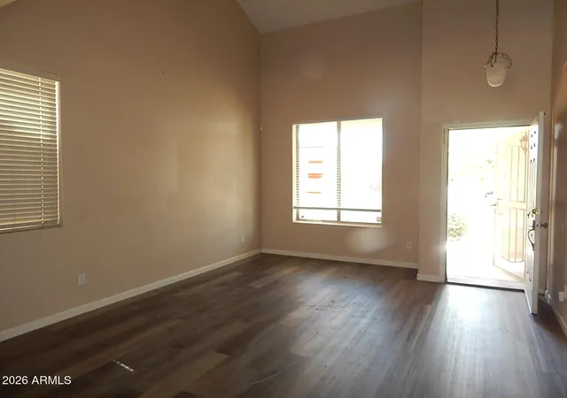 4th image of 17462 W Banff Ln, Surprise, AZ 85388 | MLS# 7061584
