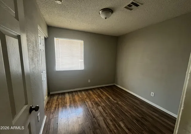 5th image of 7301 W Heatherbrae Dr, Phoenix, AZ 85033 | MLS# 7061640