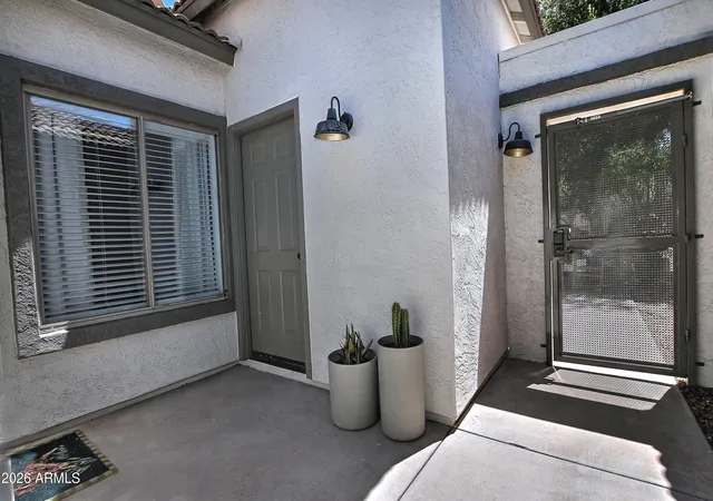 5th image of 948 S Banning St, Gilbert, AZ 85296 | MLS# 7062497