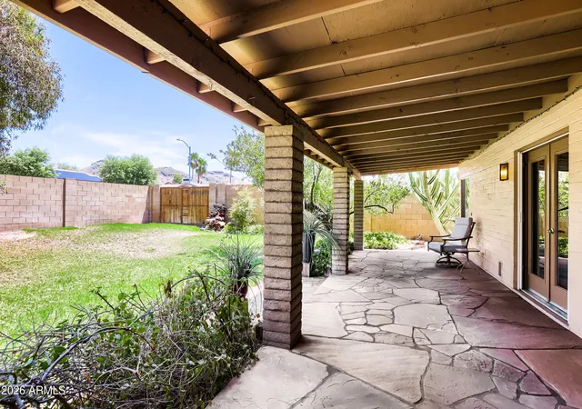 2nd image of 864 E Paradise Ln, Phoenix, AZ 85022 | MLS# 7061699