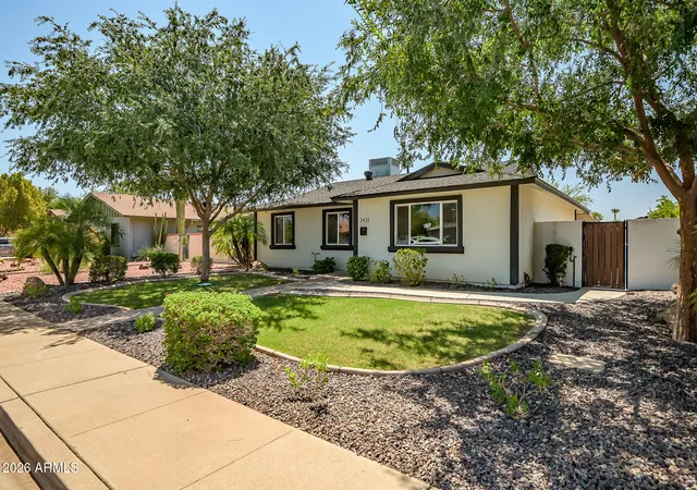 Photo 2 of Single family home for sale at 3431 W Country Gables Dr, Phoenix, AZ 85053 | MLS# 7066229 | Listing updated on 2026-09-16