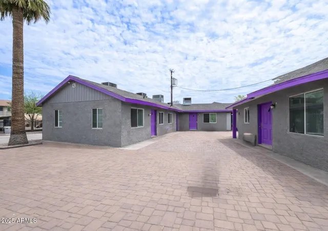 1st image of 8939 N 8th St, Phoenix, AZ 85020 | MLS# 7061722