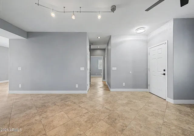 5th image of 372 E Goldmine Ct, San Tan Valley, AZ 85140 | MLS# 7068831