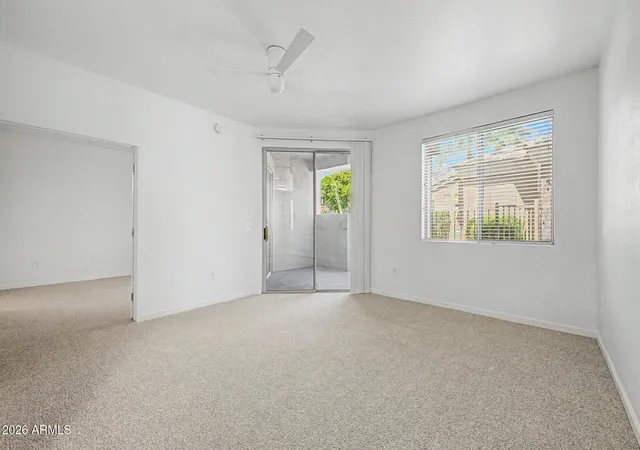 Listing Photo 3 - Condo for sale in building located at 4848 N 36Th St, Phoenix, AZ 85018 - Unit #130