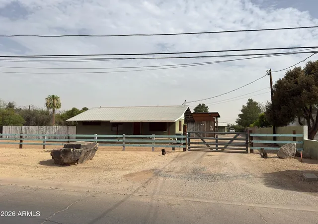 Photo 3 of Single family home for sale at 2804 W Belmont Ave, Phoenix, AZ 85051 | MLS# 7061805 | Listing updated on 2026-09-04