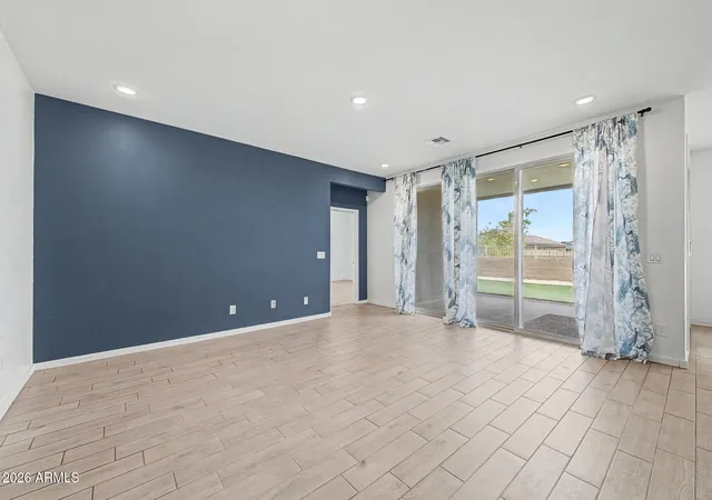 Photo 4 of Single family home for sale at 362 S San Vicente Ln, Casa Grande, AZ 85194 | MLS# 7072127 | Listing updated on 2026-09-06