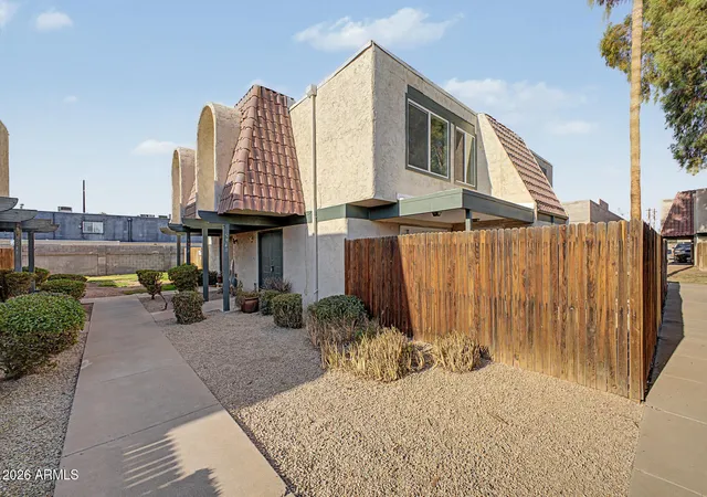 Photo 3 of Townhouse for sale at 5940 W Townley Ave, Glendale, AZ 85302 | MLS# 7063141 | Listing updated on 2026-09-17